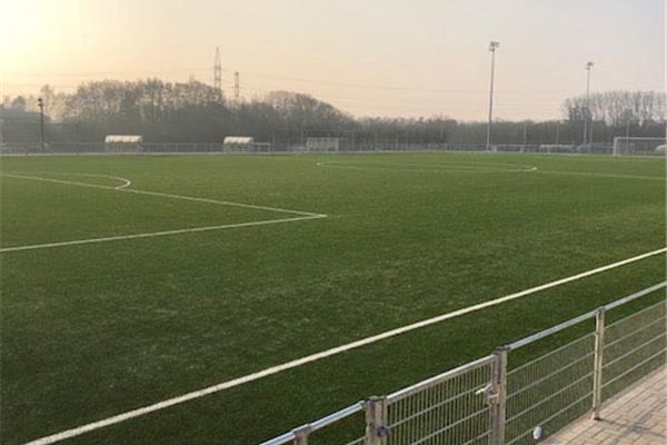 Aménagement terrain de football synthétique - Sportinfrabouw NV